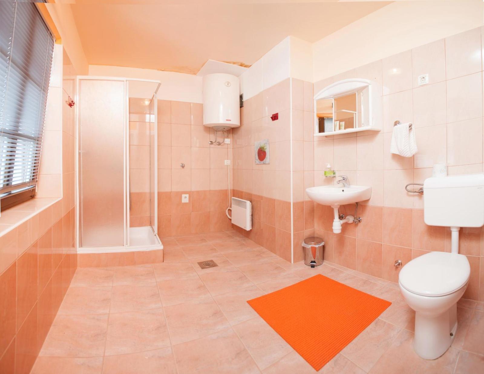 Apartma Na Starem Placu Idrija Zewnętrze zdjęcie